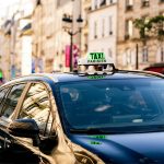 香港出行新智慧：call taxi與機場的士的便捷選擇攻略